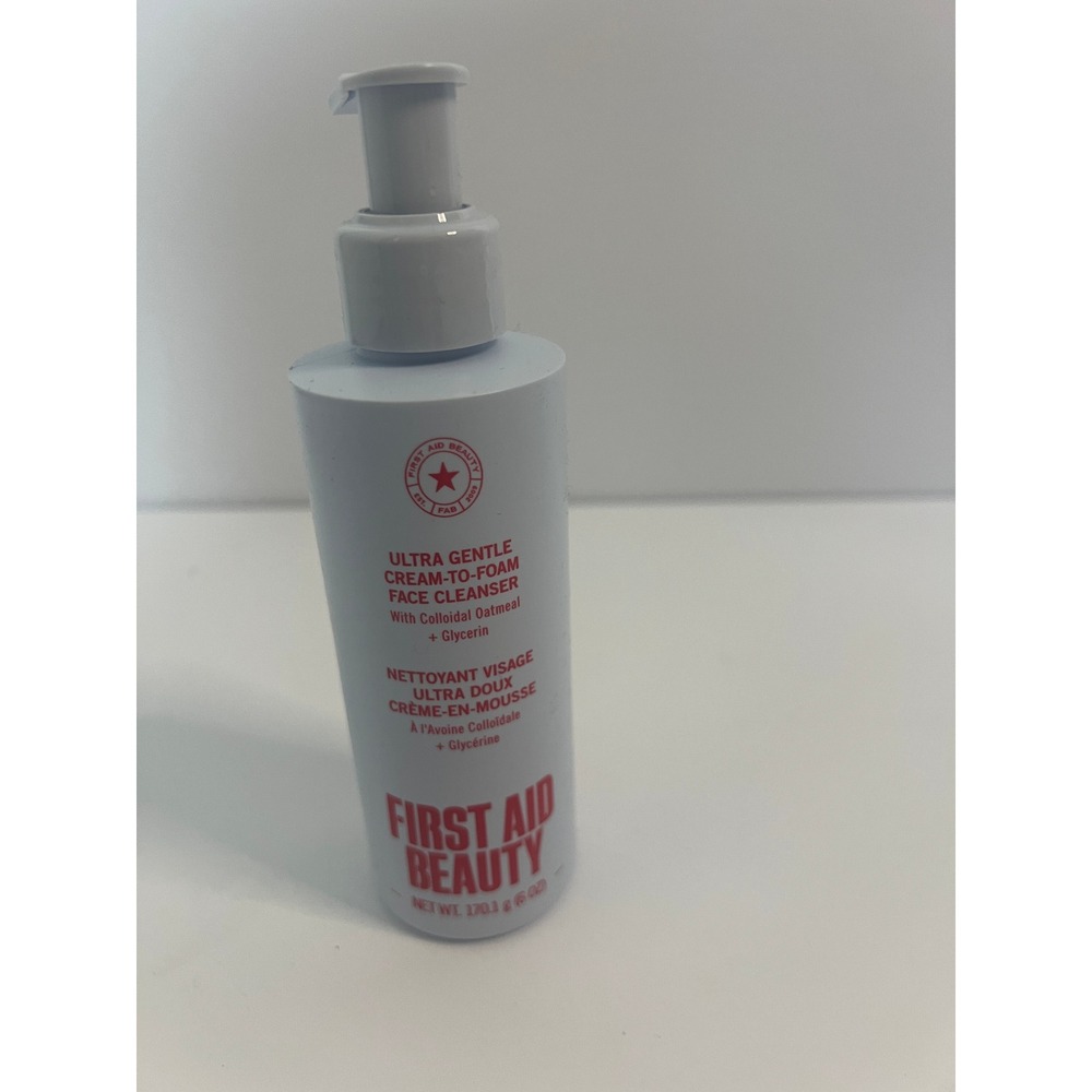 First Aid Beauty Ultra Gentle Cream-to-Foam Face Cleanser 6oz Colloidal Oatmeal‎
